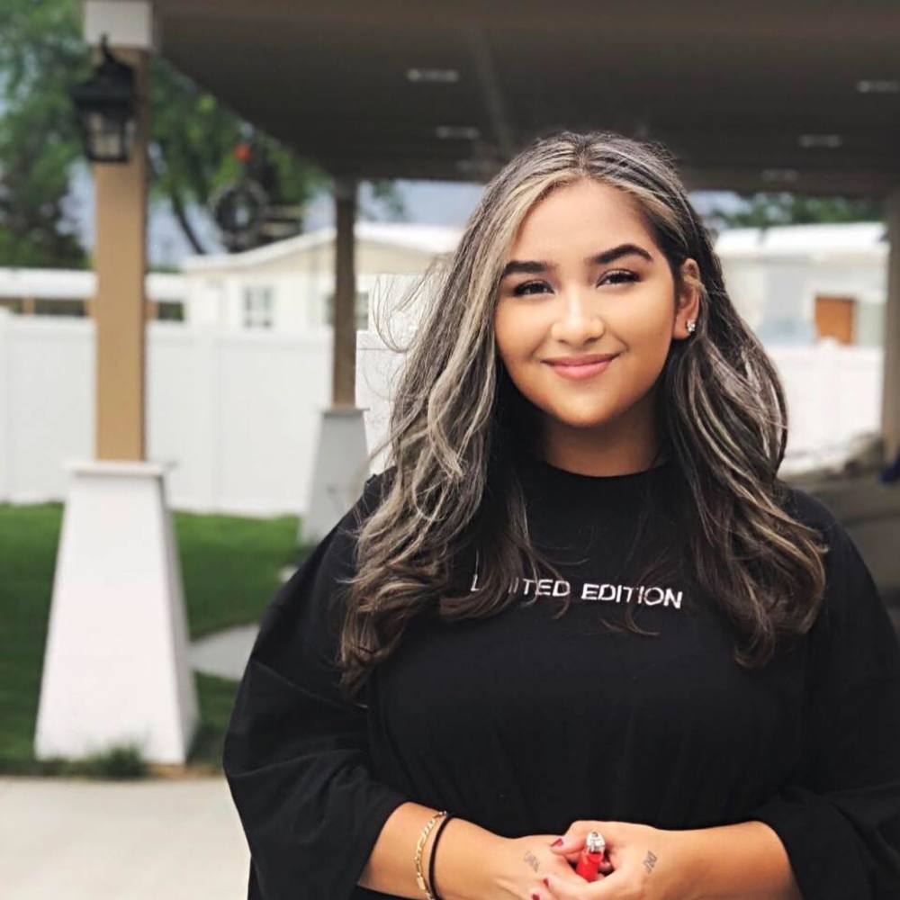 Meet your Posher, Stephanie